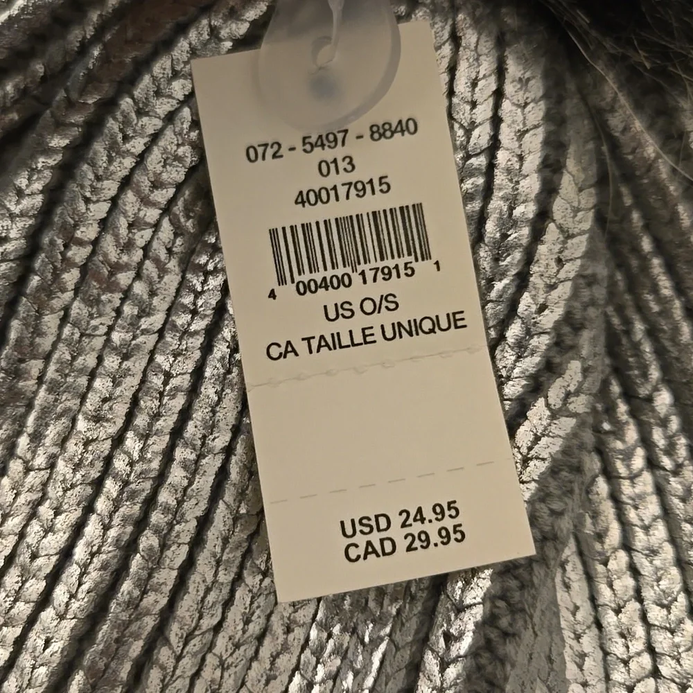 NWT $25 Retail Aerie Metallic Knit Beanie One Size Shiny Silver Pom Pom